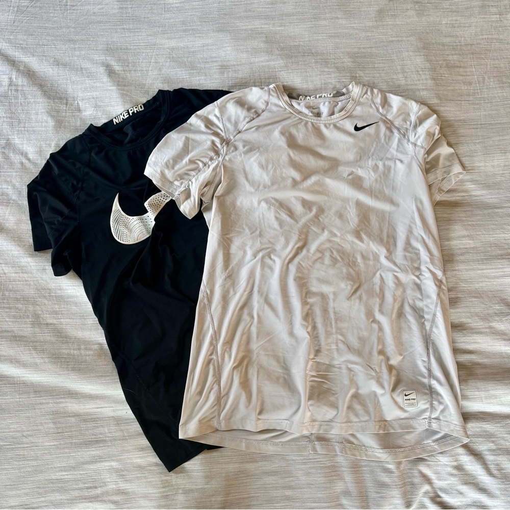 Nike Pro Men's Black and White Short Sleeve Tees Large